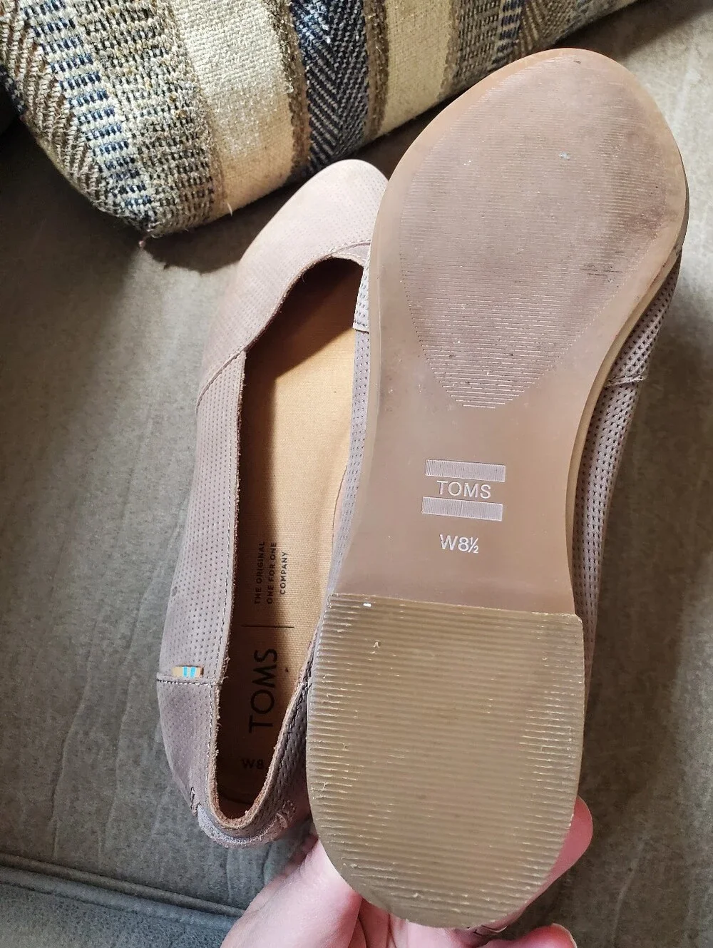 Toms Womens Julie Suede Flats Color: Taupe Grey Size 8.5